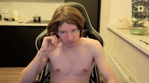 Snapshot of spaisenok chatting on October 19, 12:04 am Mike online show from October 19, 12:04 am