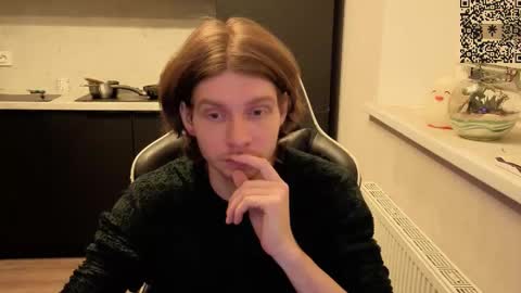 Snapshot of spaisenok chatting on November 1, 10:25 pm Mike online show from November 1, 10:25 pm