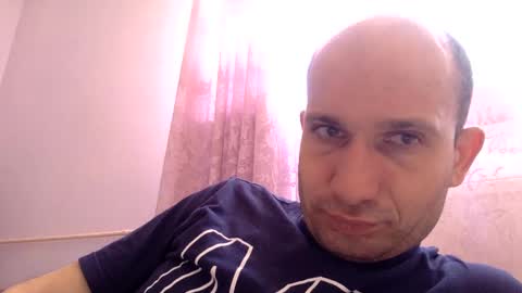Snapshot of sparei7 chatting on February 4, 11:38 am Snaiky online show from February 4, 11:38 am