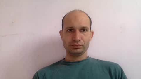 Snapshot of sparei7 chatting on December 20, 9:21 am Snaiky online show from December 20, 9:21 am
