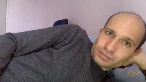 Snapshot of sparei7 chatting on December 27, 10:34 am Snaiky online show from December 27, 10:34 am