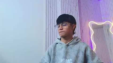 spark_tay online show from June 17, 2:35 am