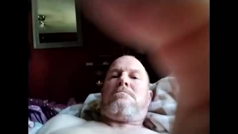 sparkybull135 online show from April 18, 3:46 pm