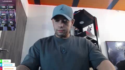 Snapshot of spartacus_cam chatting on January 4, 5:27 am online show from January 4, 5:27 am