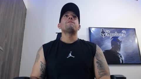 Snapshot of spartacus_cam chatting on September 17, 5:41 am online show from September 17, 5:41 am