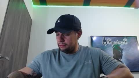 Snapshot of spartacus_cam chatting on September 30, 5:35 am online show from September 30, 5:35 am