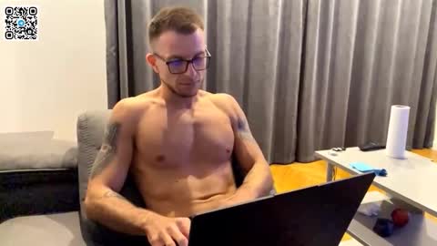 Snapshot of speed_god chatting on September 20, 11:49 pm Alex online show from September 20, 11:49 pm