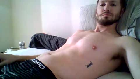 Snapshot of sphinx2121 chatting on January 19, 1:44 pm sphinx2121 online show from January 19, 1:44 pm