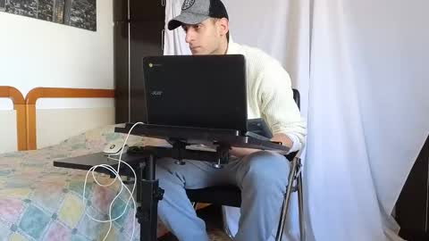 Snapshot of spider_0090 chatting on February 27, 9:43 am Marco. When Im offline you can view premium content in bio online show from February 27, 9:43 am