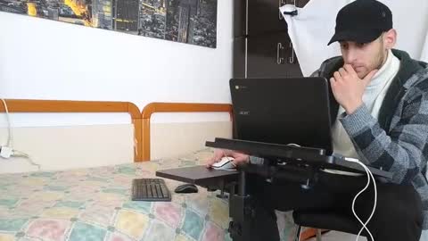 Snapshot of spider_0090 chatting on February 19, 7:28 am Marco. When Im offline you can view premium content in bio online show from February 19, 7:28 am