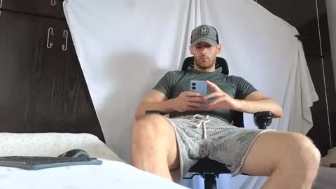 Snapshot of spider_0090 chatting on September 16, 8:59 am Marco. When Im offline you can view premium content in bio online show from September 16, 8:59 am