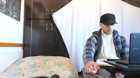 Snapshot of spider_0090 chatting on January 30, 10:19 am Marco. When Im offline you can view premium content in bio online show from January 30, 10:19 am