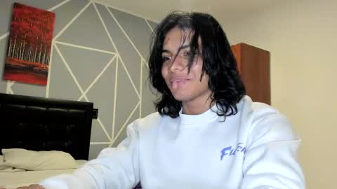 Snapshot of spideychill chatting on December 4, 8:34 am spideychill online show from December 4, 8:34 am