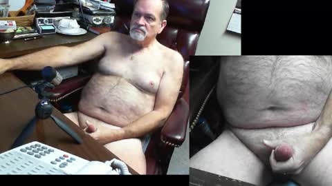 Snapshot of spitfire1964 chatting on March 4, 10:27 pm Spitfire online show from March 4, 10:27 pm