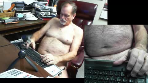 Snapshot of spitfire1964 chatting on March 7, 10:54 pm Spitfire online show from March 7, 10:54 pm