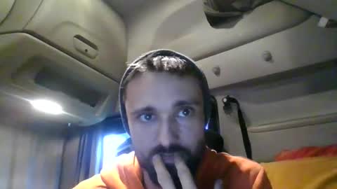 Snapshot of spyco82 chatting on December 3, 4:06 pm spyco82 online show from December 3, 4:06 pm