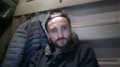 Snapshot of spyco82 chatting on February 17, 6:48 pm spyco82 online show from February 17, 6:48 pm