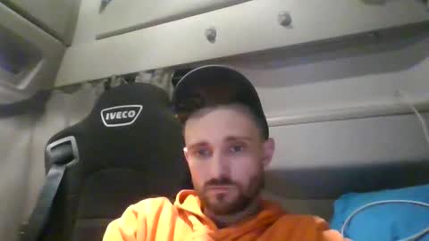 Snapshot of spyco82 chatting on January 7, 4:48 pm spyco82 online show from January 7, 4:48 pm