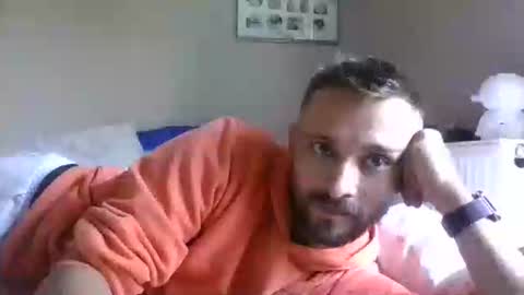 Snapshot of spyco82 chatting on September 19, 7:20 am spyco82 online show from September 19, 7:20 am