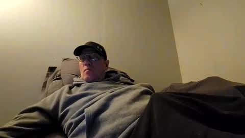 squeeze_it_out online show from February 3, 4:54 am