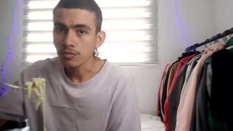 Snapshot of srcejotas chatting on October 14, 6:48 pm sorry mom online show from October 14, 6:48 pm