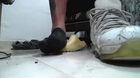 sr master cum its my old account online show from April 25, 5:43 pm