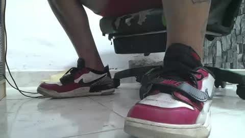 sr master cum its my old account online show from June 16, 3:20 am