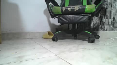 sr master cum its my old account online show from June 9, 1:29 am