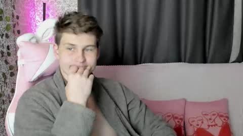 Snapshot of srygafon chatting on October 16, 5:10 pm MARCUS online show from October 16, 5:10 pm