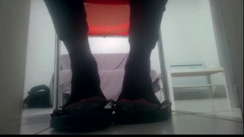 Snapshot of ssenzo chatting on February 18, 7:54 pm ssenzo online show from February 18, 7:54 pm