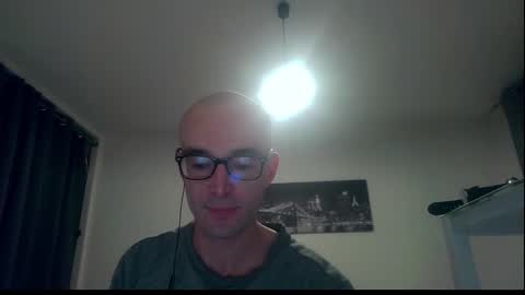 Snapshot of ssenzo chatting on December 9, 7:28 am ssenzo online show from December 9, 7:28 am