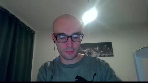 Snapshot of ssenzo chatting on December 6, 7:10 am ssenzo online show from December 6, 7:10 am