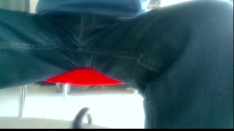 Snapshot of ssenzo chatting on January 1, 3:24 pm ssenzo online show from January 1, 3:24 pm
