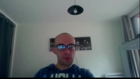 Snapshot of ssenzo chatting on February 13, 7:45 am ssenzo online show from February 13, 7:45 am