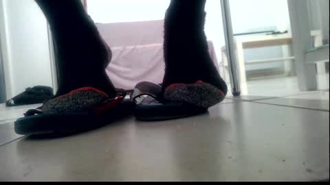 Snapshot of ssenzo chatting on February 8, 8:42 pm ssenzo online show from February 8, 8:42 pm