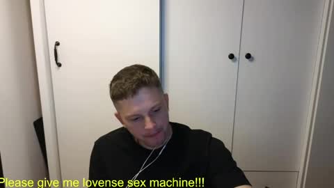st1vemaster01 online show from May 20, 5:08 pm