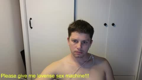 st1vemaster01 online show from May 11, 4:04 pm