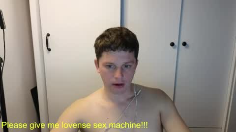 st1vemaster01 online show from May 6, 3:12 pm