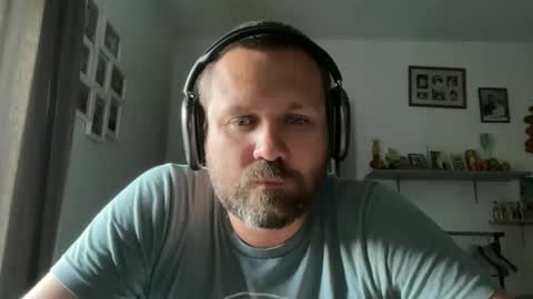 Peter online show from April 26, 5:43 pm