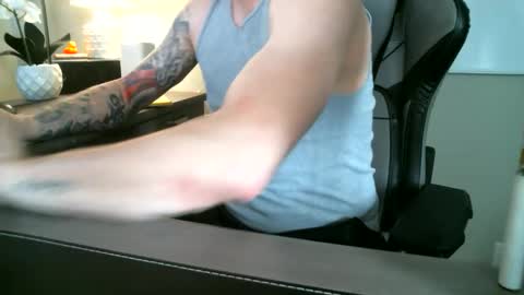 stamina902053 online show from April 20, 6:54 pm