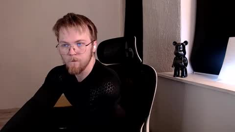 StanLust online show from February 4, 8:48 pm