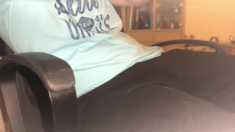 stang_ online show from December 4, 2:02 pm