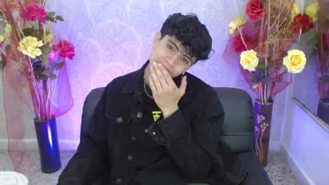 Snapshot of star_boyx chatting on October 11, 2:43 pm star_boyx online show from October 11, 2:43 pm