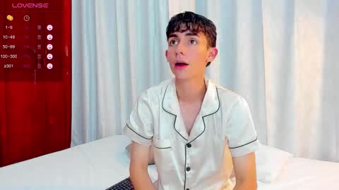 Ethan online show from January 18, 1:24 pm