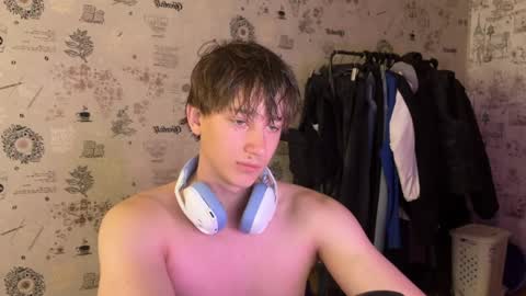 Snapshot of steave418970 chatting on October 1, 8:51 am Daniel online show from October 1, 8:51 am