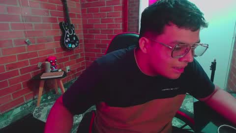 steef0_ online show from April 11, 6:22 pm