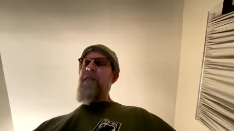 Snapshot of steel259373 chatting on December 10, 8:05 pm steel259373 online show from December 10, 8:05 pm