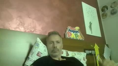 Snapshot of steel80 chatting on October 21, 10:40 am steel80 online show from October 21, 10:40 am
