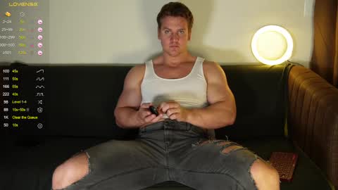 Snapshot of steevemuscle chatting on February 17, 2:31 am Steeve online show from February 17, 2:31 am