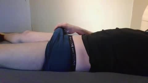 Snapshot of stefan951753 chatting on December 14, 2:10 pm stefan951753 online show from December 14, 2:10 pm